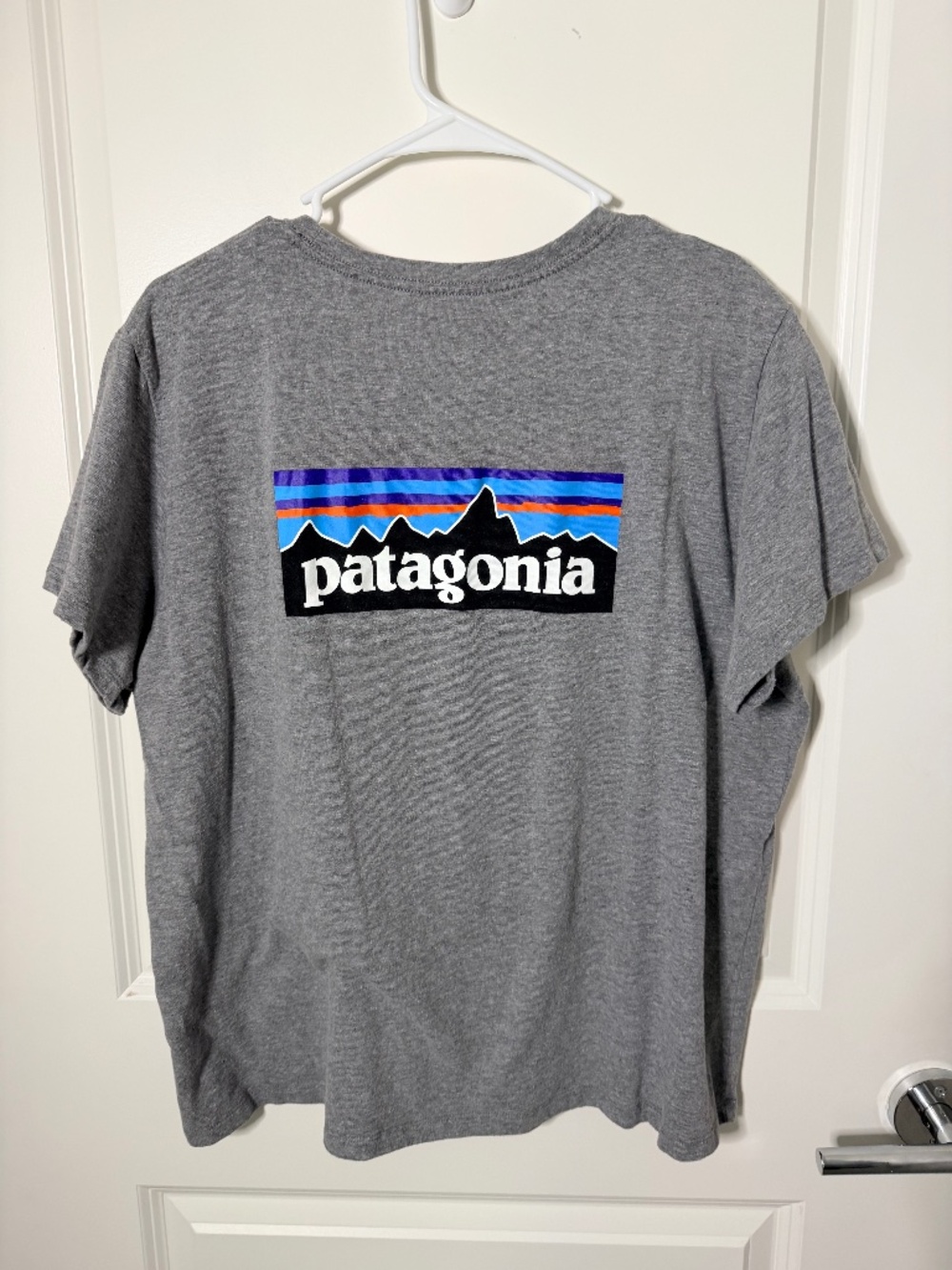 Patagonia Responsibili-Tee , Women's, Grey Short Sleeve, Size XXL